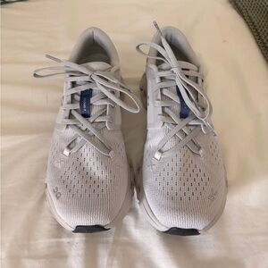 On Running Women’s 7.5 Cloud X4 in Lavander/Acai